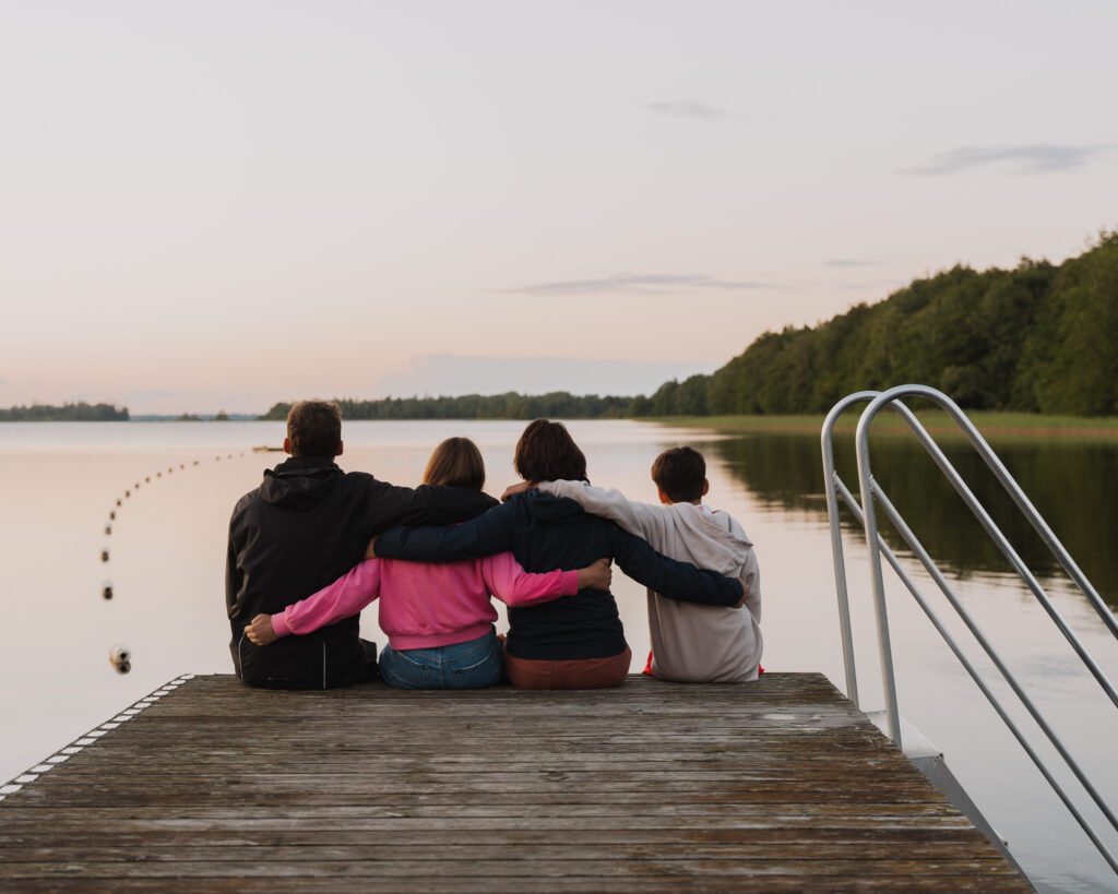 vakantie zweden - met kinderen op reis - kanotocht Zweden- reizen met kinderen