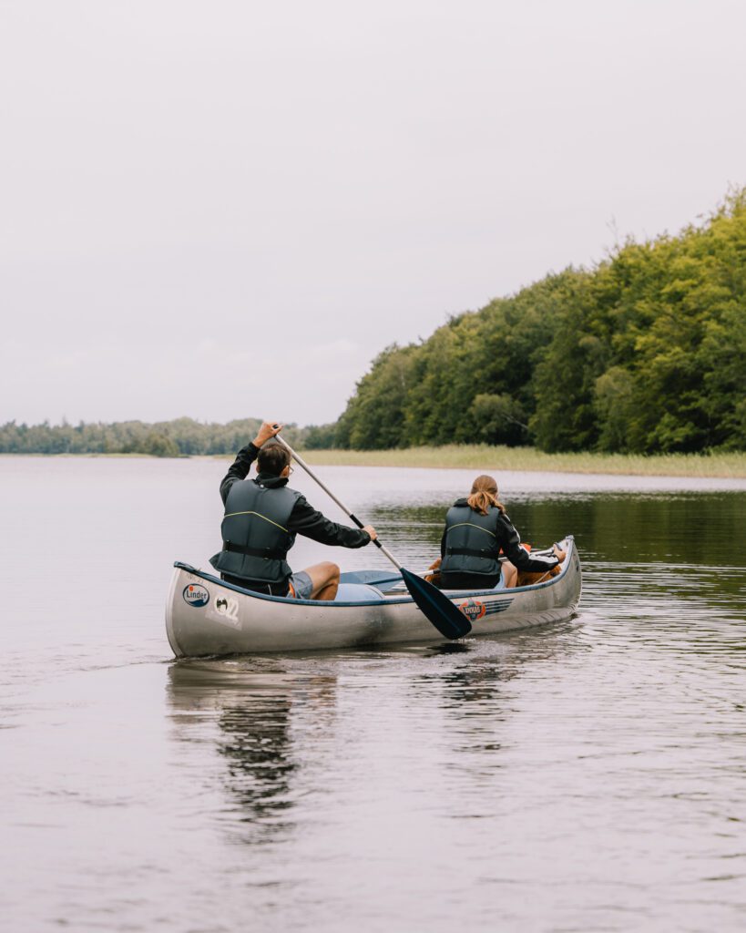 vakantie zweden - met kinderen op reis - kanotocht Zweden- reizen met kinderen