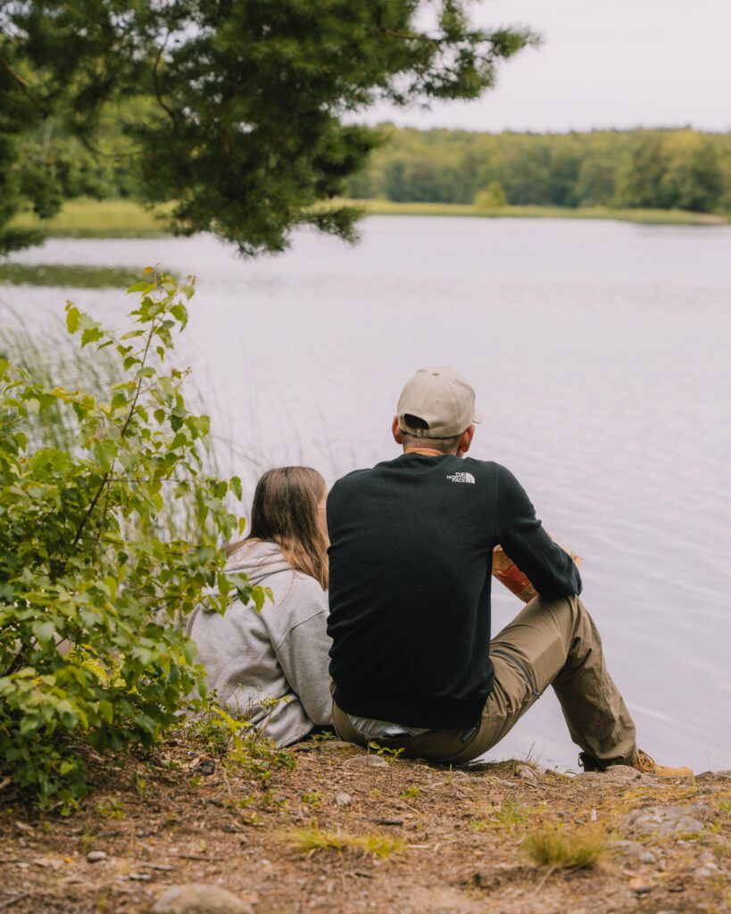 vakantie zweden - met kinderen op reis - kanotocht Zweden- reizen met kinderen