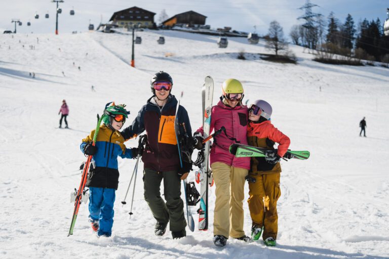 Snow Tribe - Travelbase - Familie reis - Kanotochten in de natuur